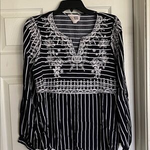 Savanna Jane black/white striped embroidered top